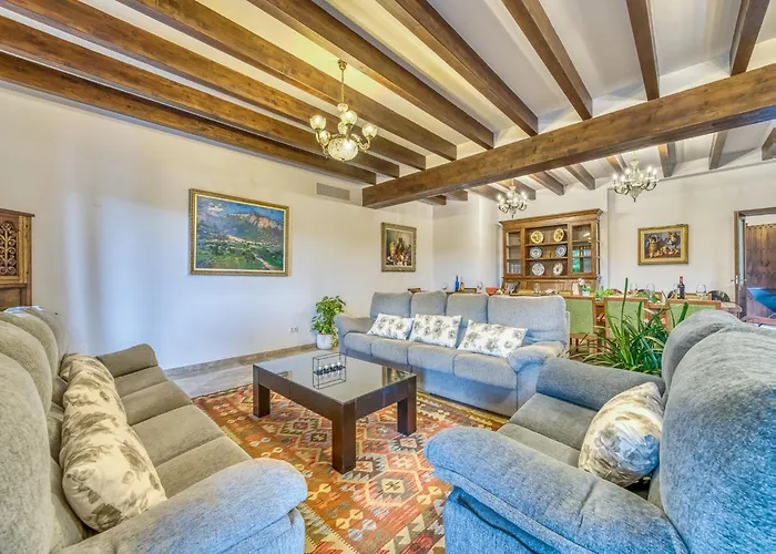 Country House For 12 Guests, Petra