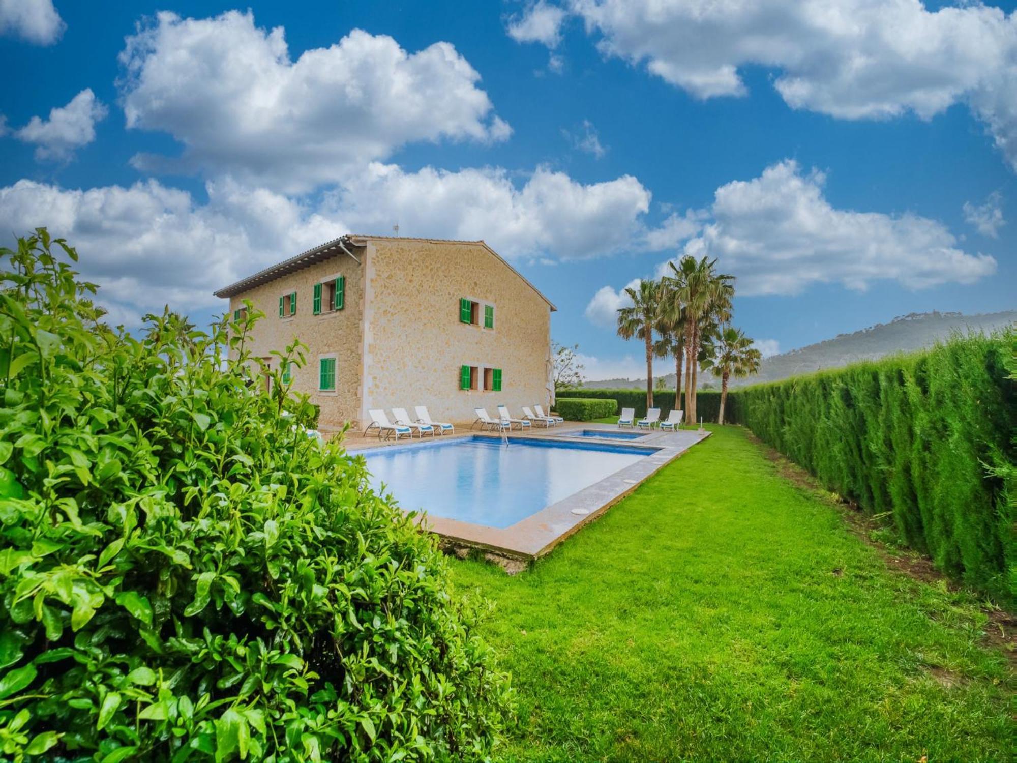 For 12 Guests, Petra Ferienhaus Petra (Mallorca)
