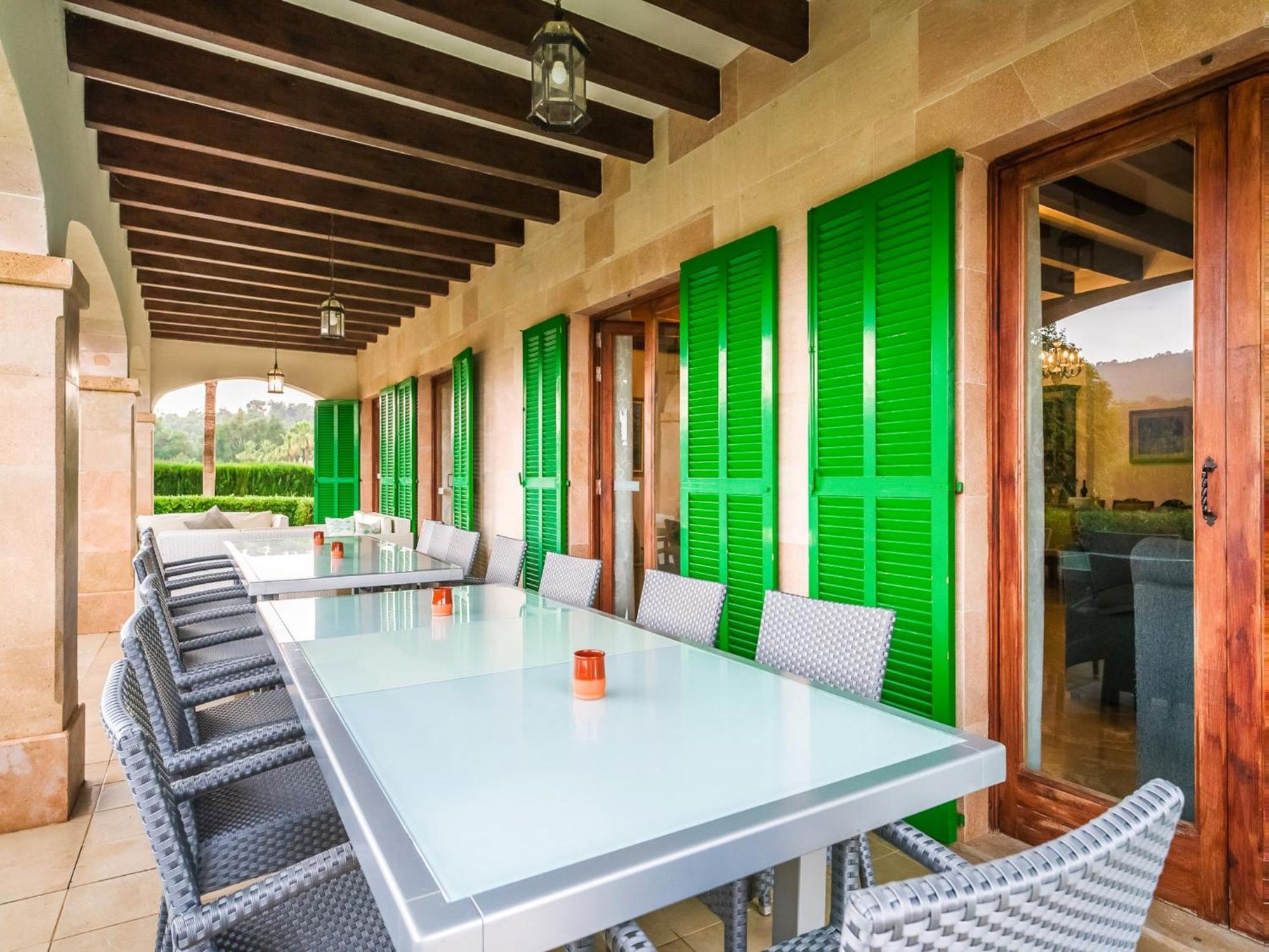 For 12 Guests, Petra Ferienhaus
